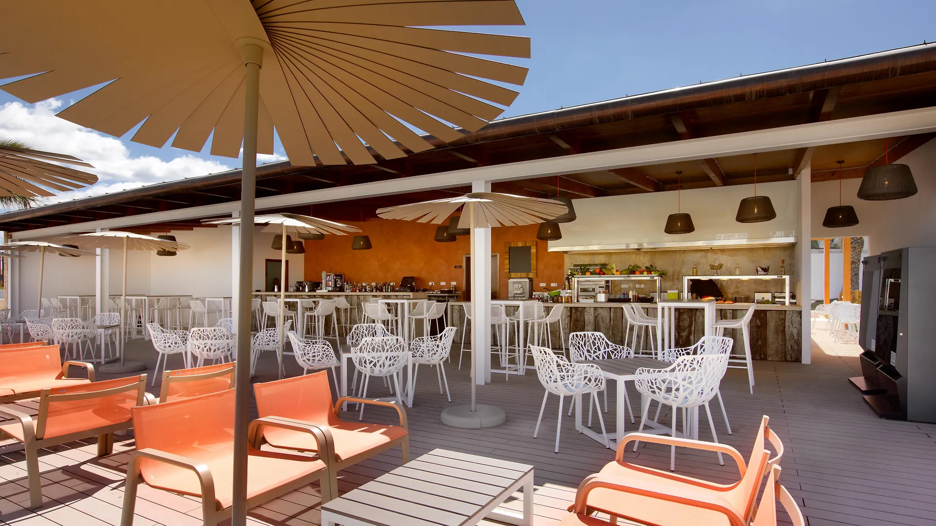 Hard Rock Hotel Ibiza Playa d'en Bossa 5*,  İspanya
